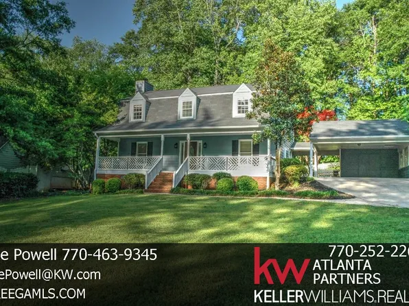 6 Cross Brook Dr, Newnan, GA 30263