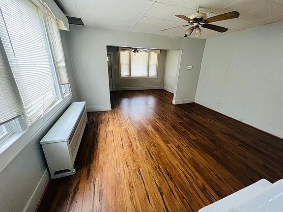 4th image of 46 Van Horn St