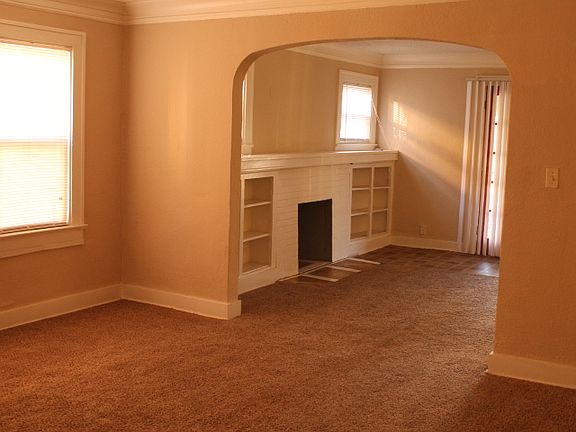 3rd image of 3340 Agnes Ave