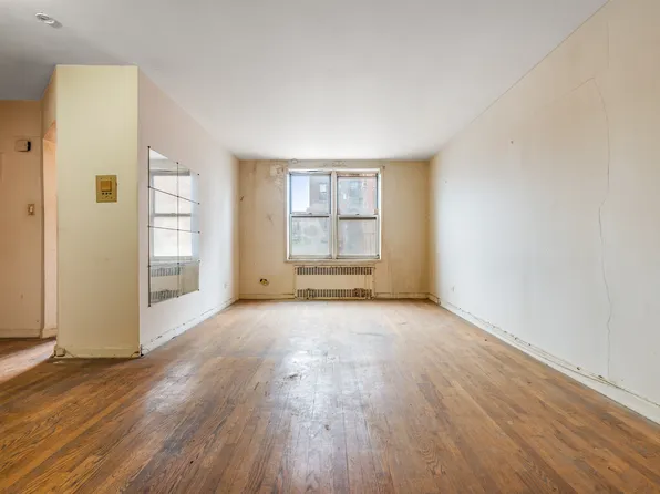 67-30 Clyde Street 5R image 1 of 13