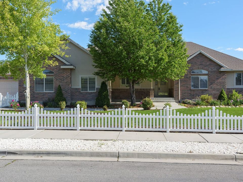 1st image of 3734 River Meadows Dr