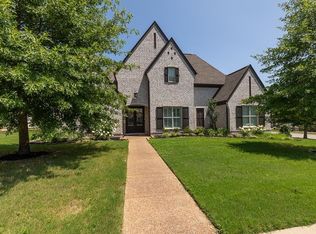 460 Saunders Creek Cir, Rossville, TN 38066