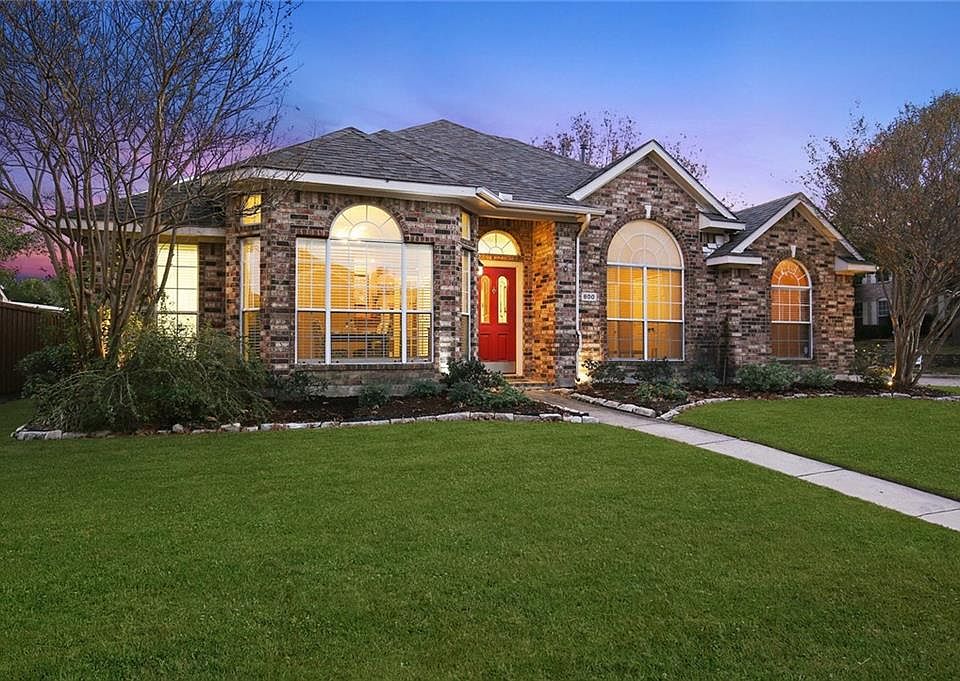 1st image of 800 Ashwood Dr