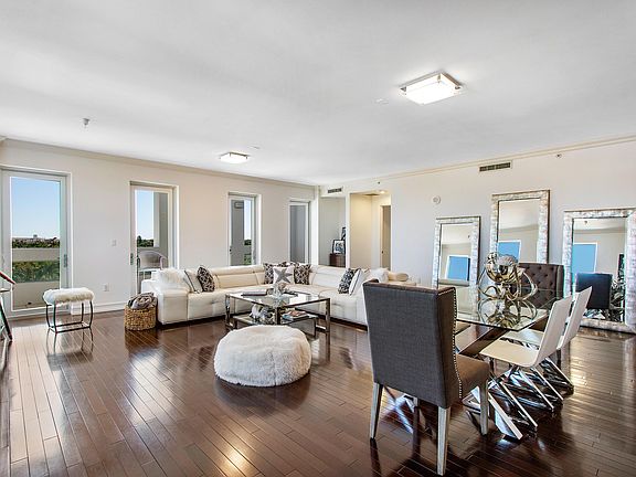 5th image of 455 E Palmetto Park Rd APT 6W