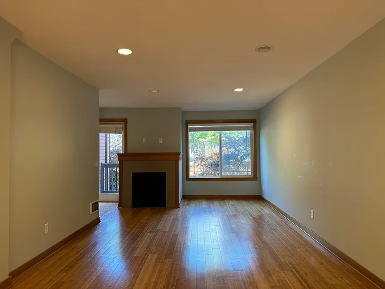 5218 Puget Blvd SW #C — Photo 6