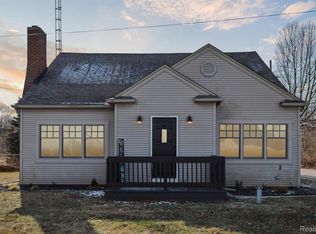 13611 S Custer Rd, Dundee, MI 48131