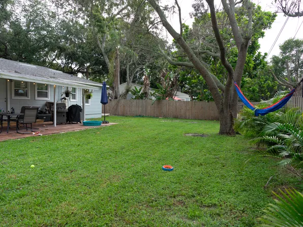 632 75th St N, Saint Petersburg, FL 33710