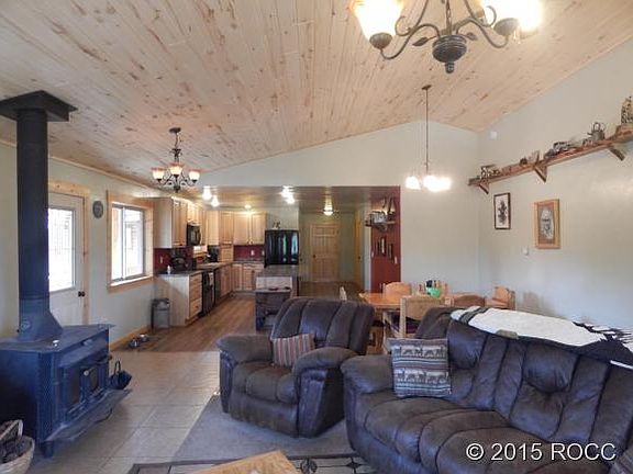 3rd image of 247 Peakview Dr