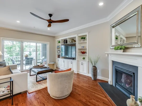 79 Boatwrights Loop, Plymouth, MA 02360