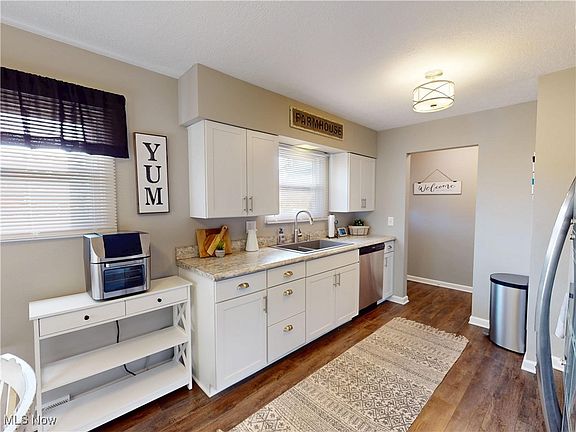 4th image of 38955 Gardenside Dr