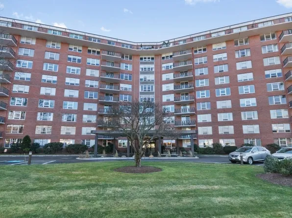 280 Boylston St APT 1001, Chestnut Hill, MA 02467