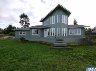 411 Lake Farm Rd, Port Angeles, WA 98362