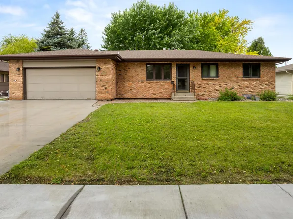 3715 Burritt St S, Fargo, ND 58104