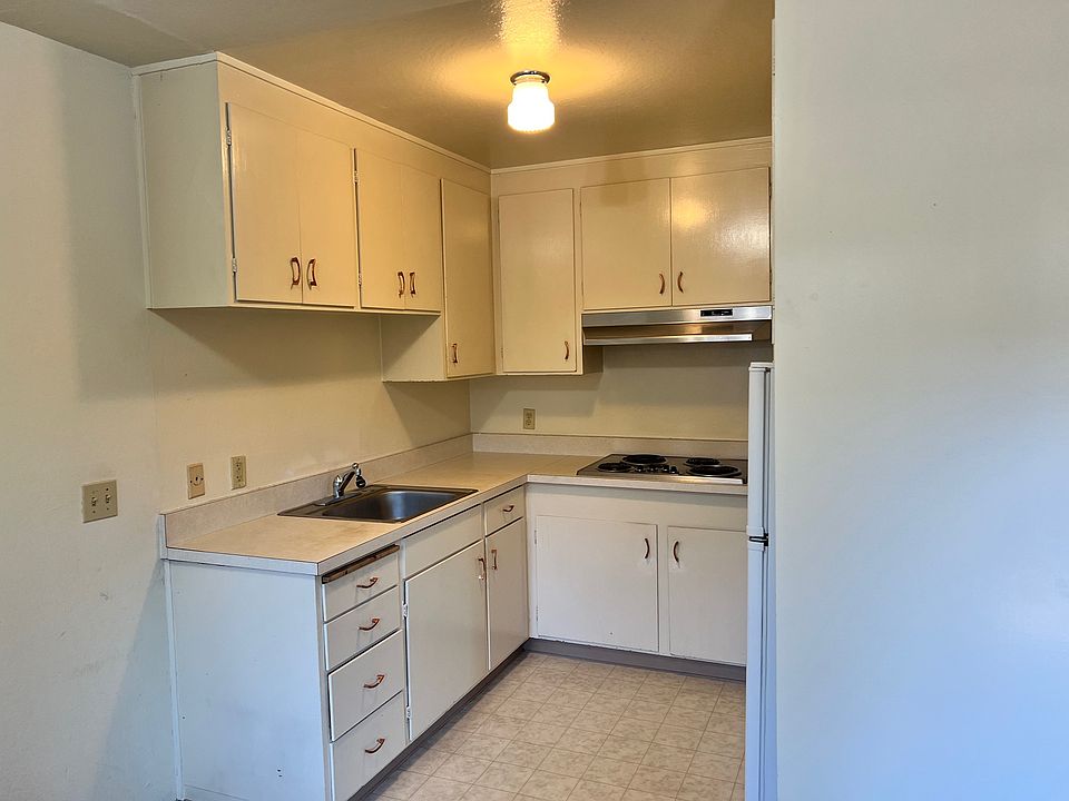 1st image of 279 Curtner Ave #279