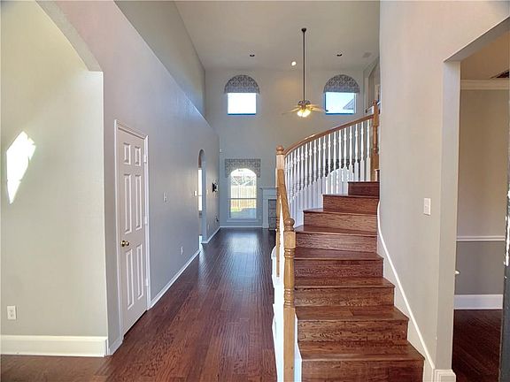 2nd image of 2920 Ellington Ct