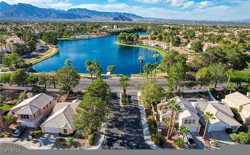 ラスベガス　LASVEGAS 7641 Sea Cliff Way, Las Vegas, NV 89128 | Zillow