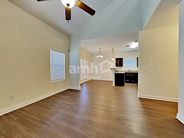 4870 Beryl Dr — Photo 6