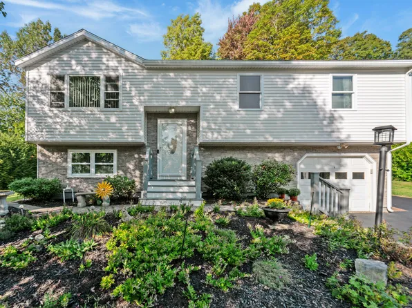 51 Bradford Road, Torrington, CT 06790