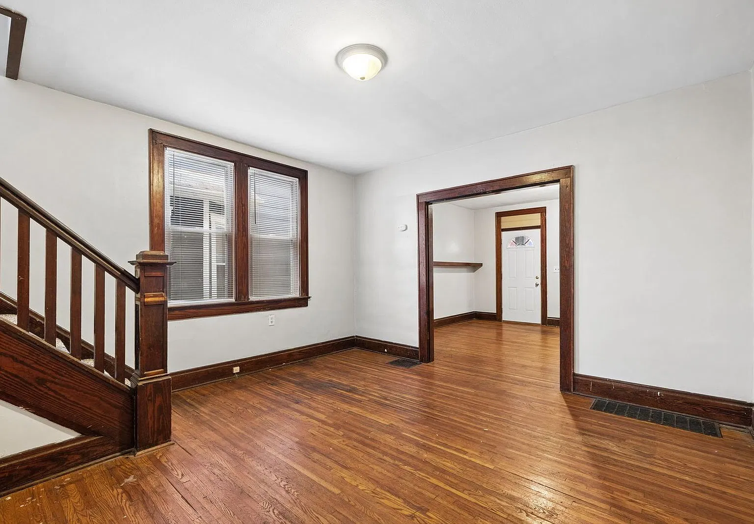 2 bed, 1.0 bath, $1,495 — Photo 4