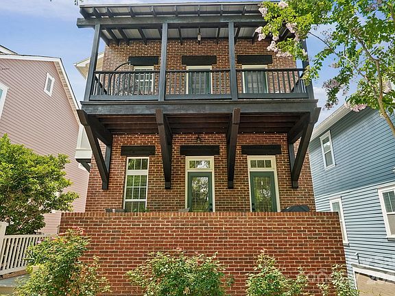3rd image of 739 Terrace Park