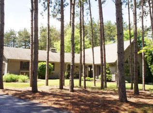 1949 Frontier Ct, West Bend, WI 53095