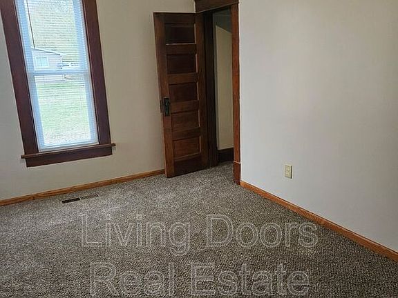 5th image of 621 S Union Ave