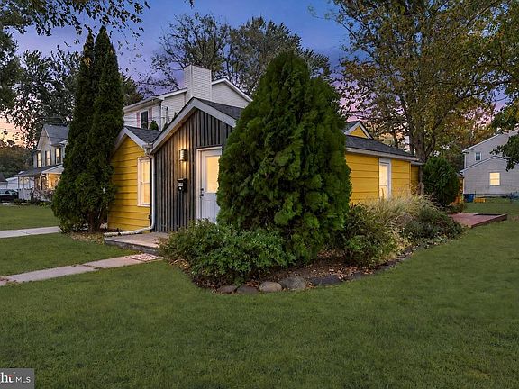 2nd image of 402 Shaver Dr