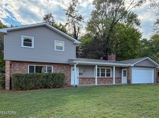 107 Bermuda Rd, Oak Ridge, TN 37830
