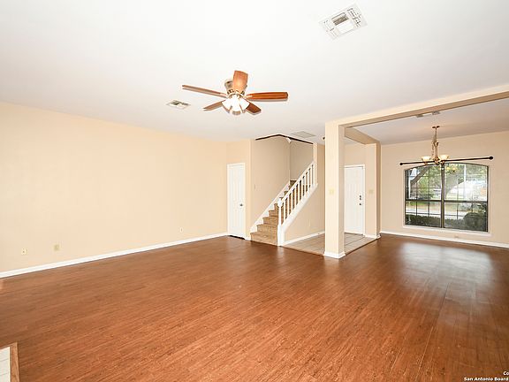 5th image of 1422 Canyon Parke Dr