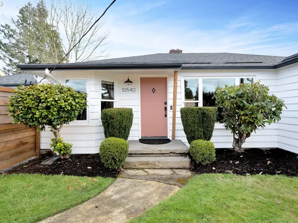 10540 NE Glisan St, Portland, OR 97220