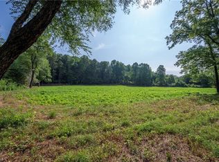 1 Union Cross Church Rd, Yadkinville, NC 27055
