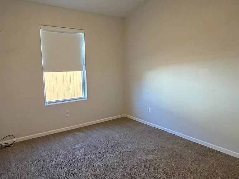 4904 Parkview Ct — Photo 16