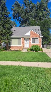 9656 Fenton, Redford, MI, 48239