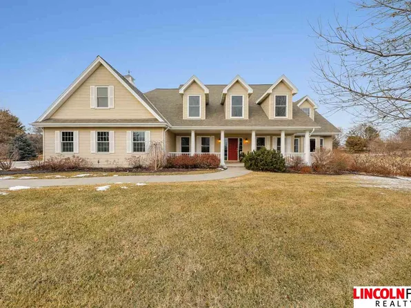5350 Bridle Ln, Lincoln, NE 68516