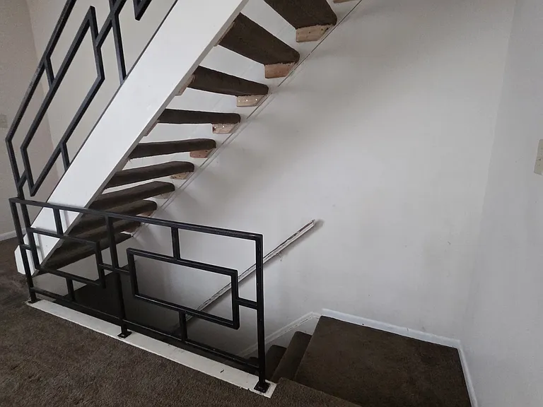 5813 Maple Canyon Ave — Photo 7