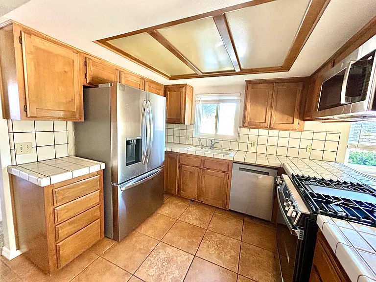 1396 Brighton Ave — Photo 5