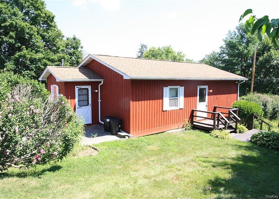 1st image of 127 Longfellow Dr