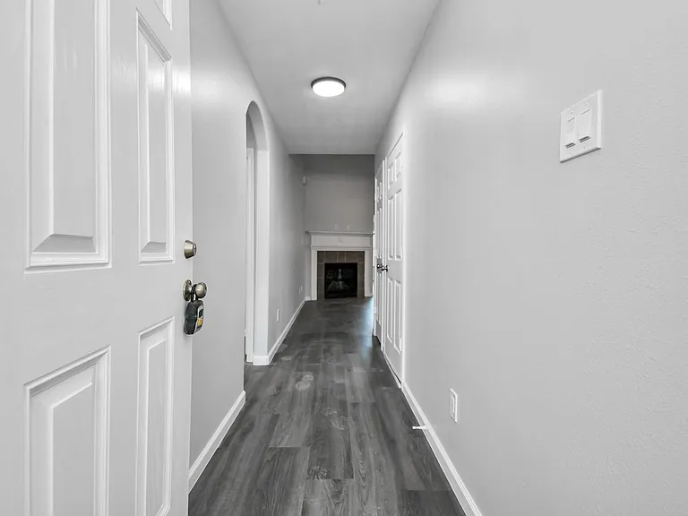 21602 Ornella Cir — Photo 2