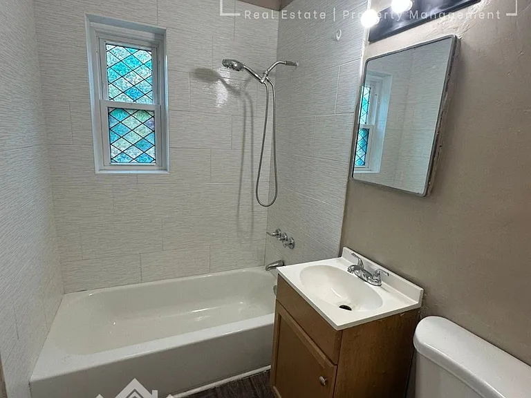 1301 S 10th St #2 — Photo 12