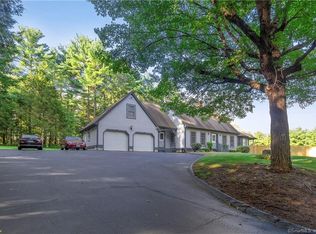 71 Rhode Island Line Rd, Putnam, CT 06260