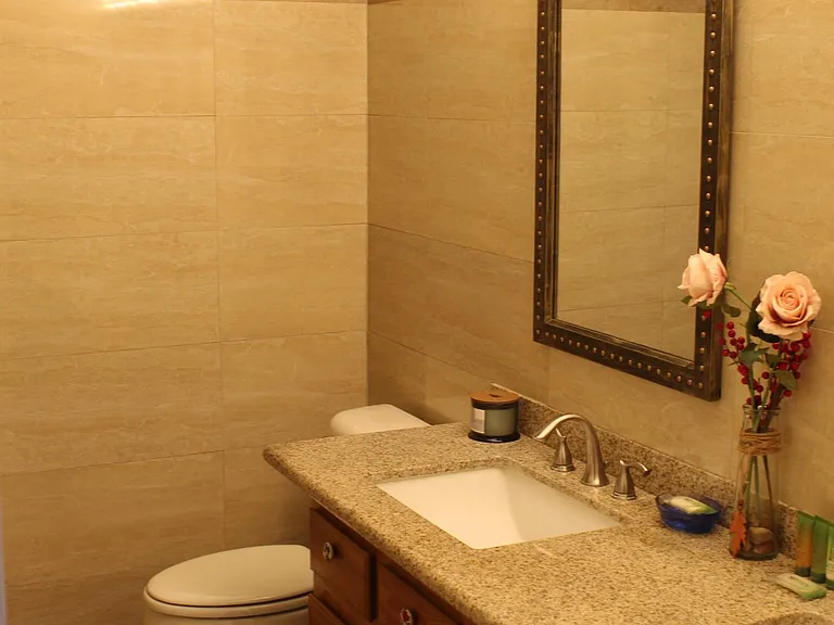 Master bedroom bathroom