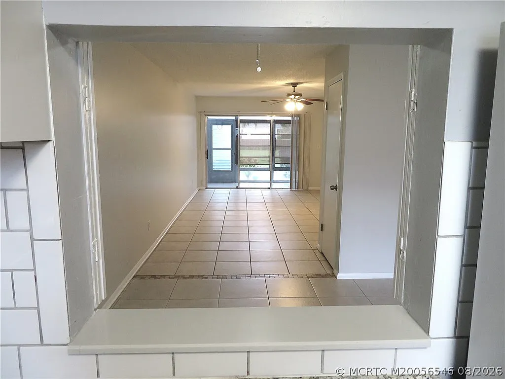 2 bed, 2.0 bath, 1005 sqft, $1,650 — Photo 4