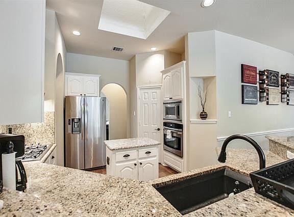 4th image of 720 Canongate Dr