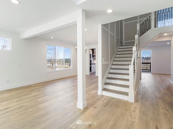2nd image of 113 67th Avenue Ct E