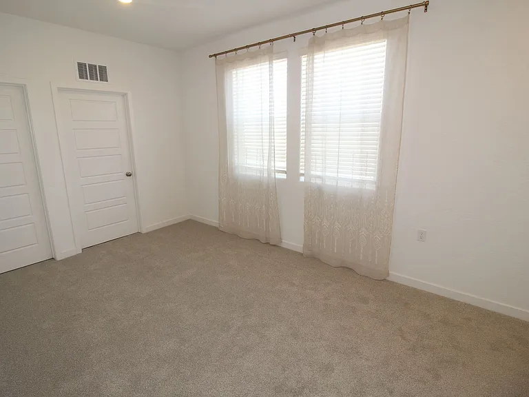 6137 W Ramona Way — Photo 10