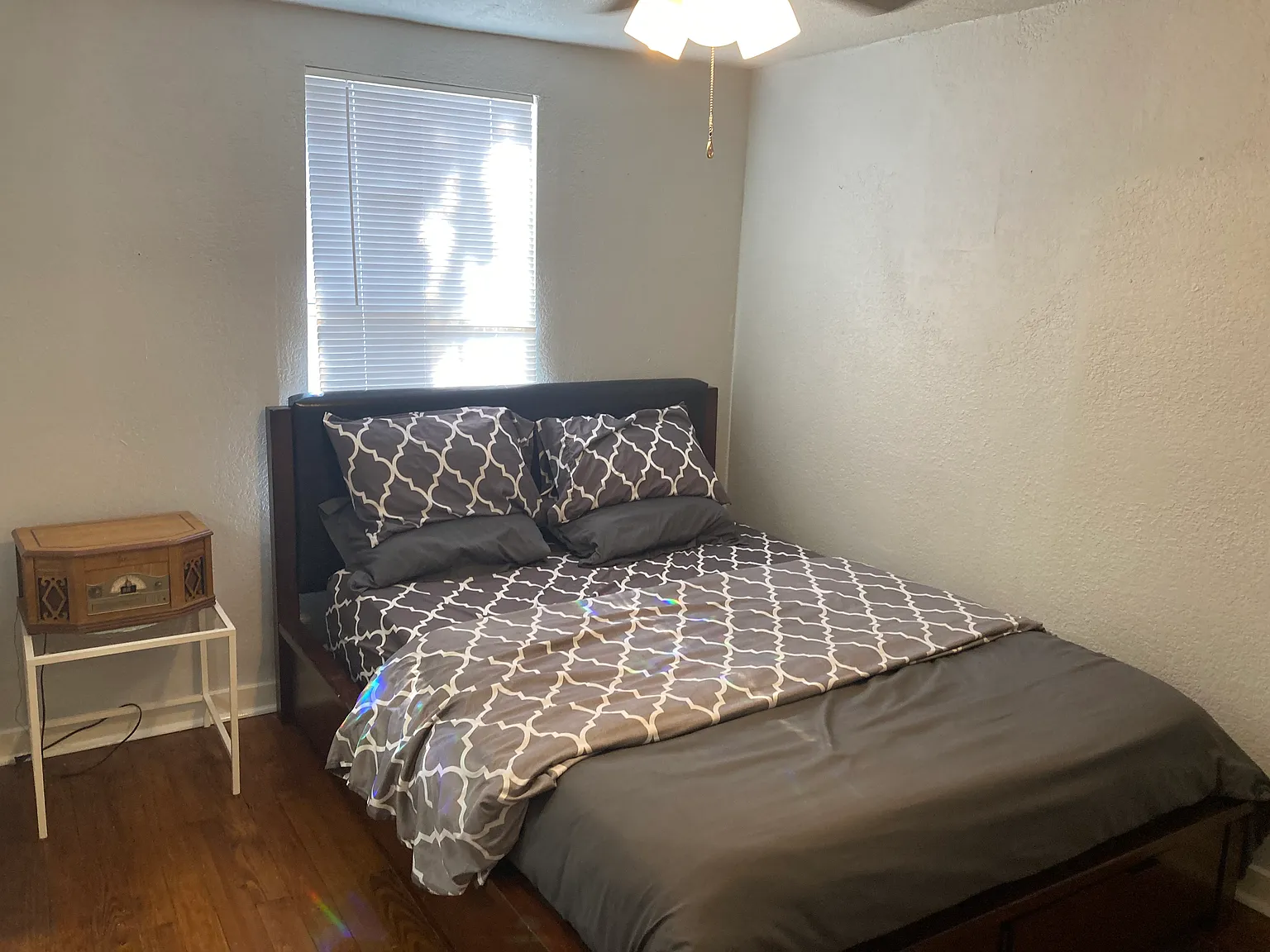 1 bed, 500 sqft, $950 — Photo 2