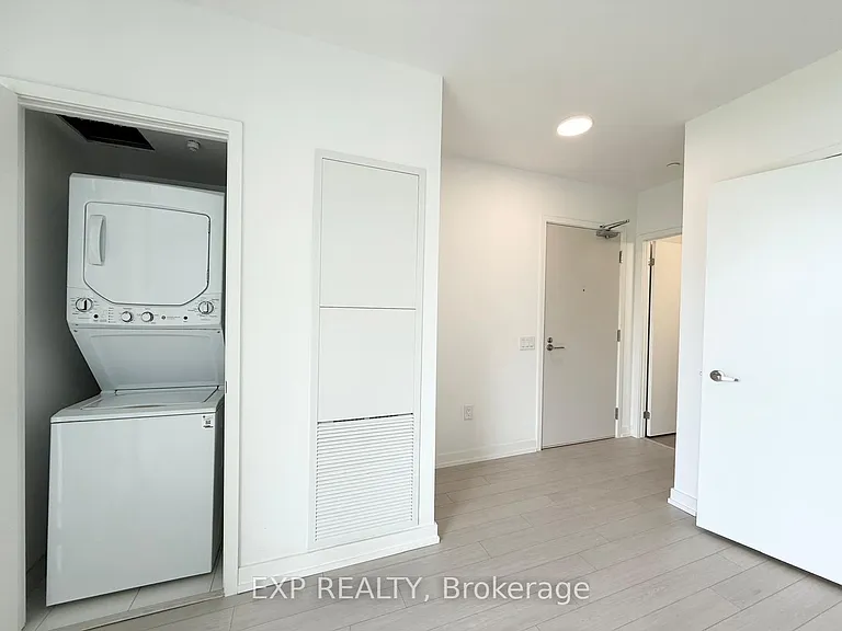 4010 Eglinton Ave W #603 — Photo 9