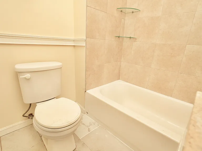 79 Chestnut St #1 — Photo 11