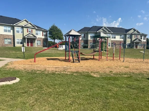 Westchester Woods Apartments