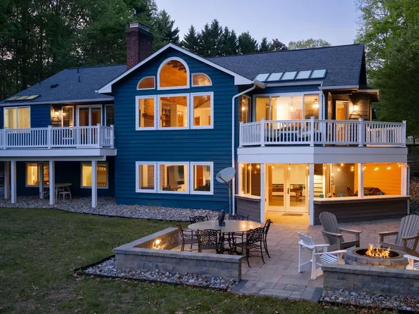 5500 Hickory Tree Ln, Mineral, VA 23117